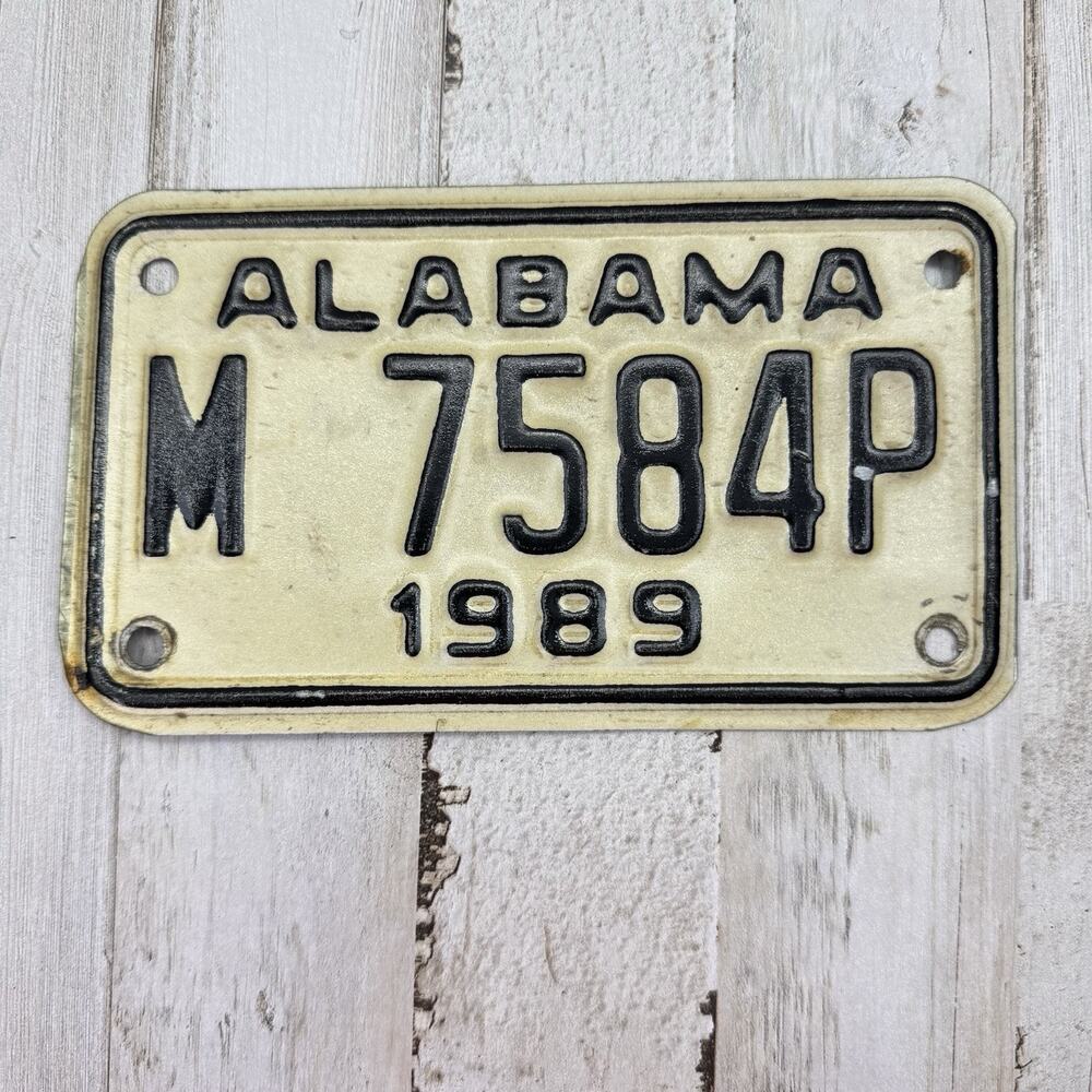 Vintage 1989 Alabama Motorcycle license plate Wall Decor Man Cave Pub Garage